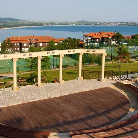 Aparthotel 1spal'nyi Apartament Santa Marina Sozopol'